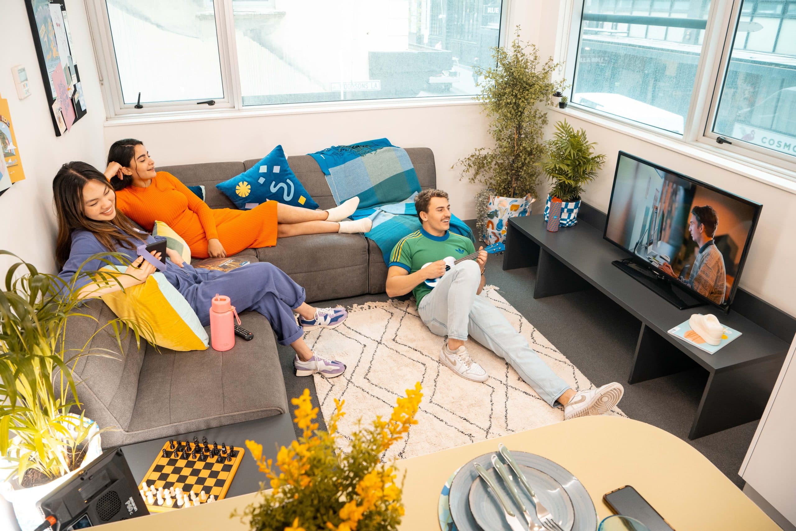 King single bed apartment